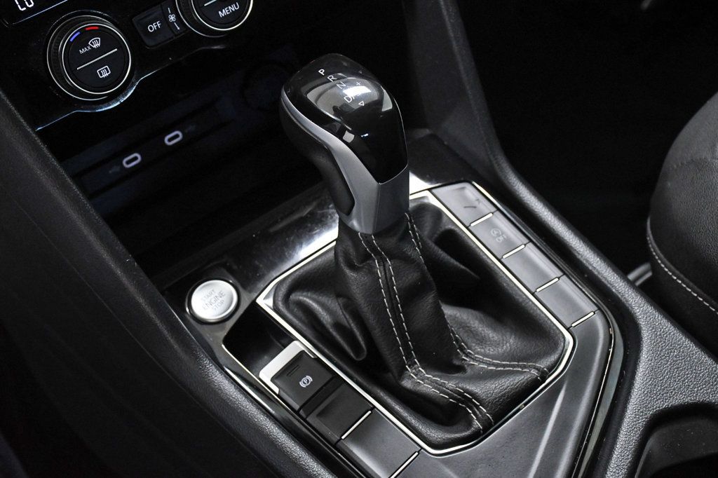 2024 Volkswagen Taos SE FWD - 22958149 - 24