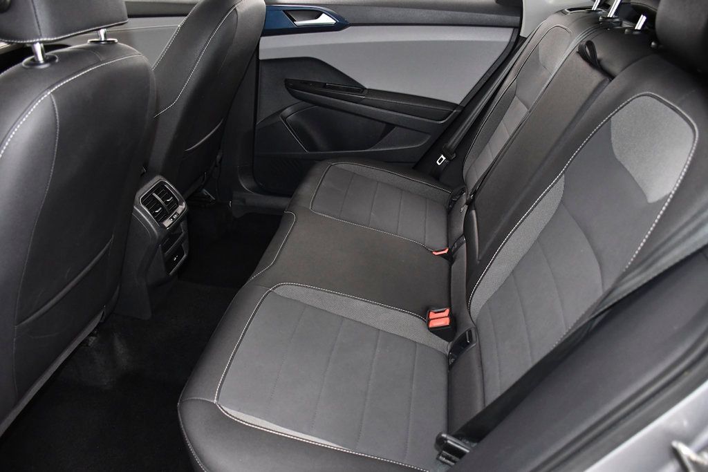 2024 Volkswagen Taos SE FWD - 23057248 - 9