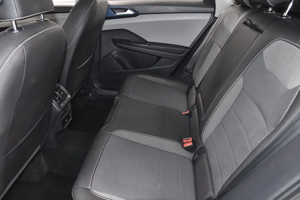 2024 Volkswagen Taos SE FWD - 23086752 - 9