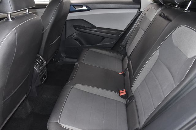 2024 Volkswagen Taos SE FWD - 23086752 - 9