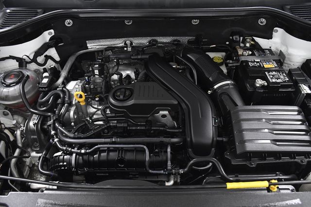2024 Volkswagen Taos SE FWD - 23086752 - 18