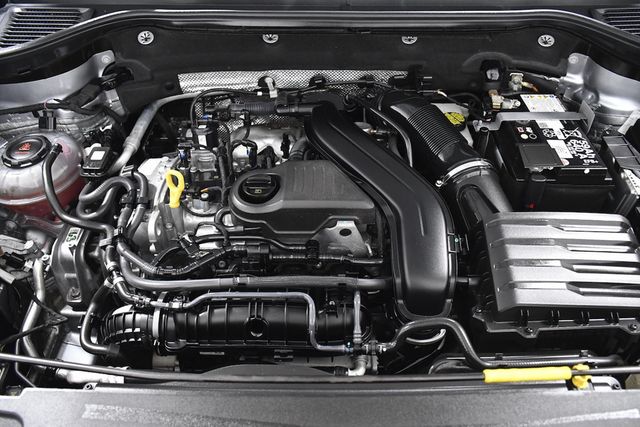 2024 Volkswagen Taos SE FWD - 23093940 - 18