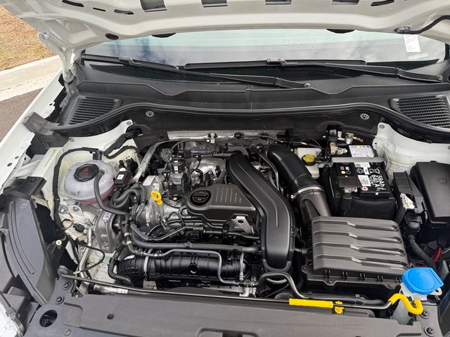 2024 Volkswagen Taos SE FWD - 22988033 - 11