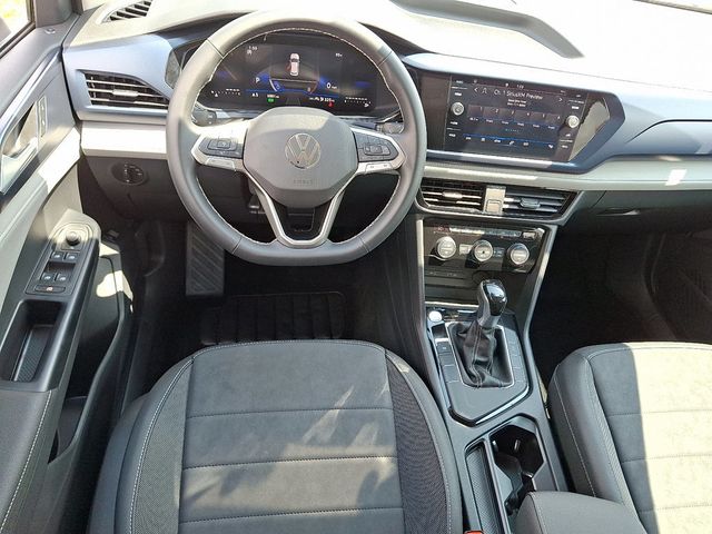 2024 Volkswagen Taos SE FWD - 22876577 - 10