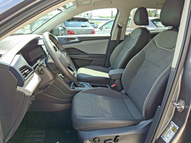 2024 Volkswagen Taos SE FWD - 22876577 - 12