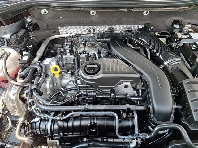 2024 Volkswagen Taos SE FWD - 22876577 - 25