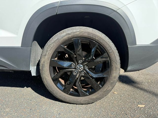 2024 Volkswagen Taos SE FWD - 22988645 - 9