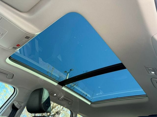 2024 Volkswagen Taos SE FWD - 22988645 - 6