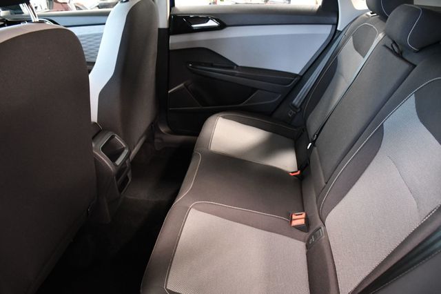 2024 Volkswagen Taos S FWD - 23008386 - 9