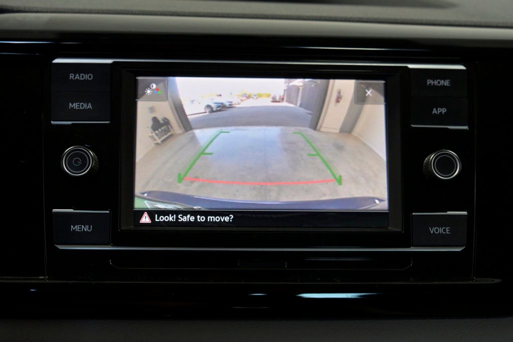 2024 Volkswagen Taos S FWD - 23008386 - 28