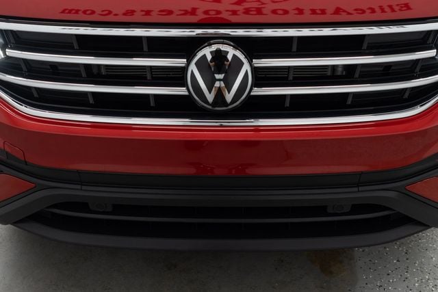 2024 Volkswagen Tiguan 2.0T SE 4MOTION - 23012871 - 40