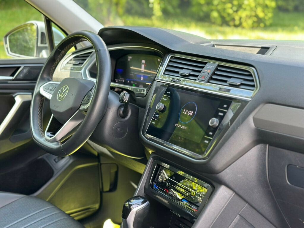 2024 Volkswagen Tiguan SE photo 23