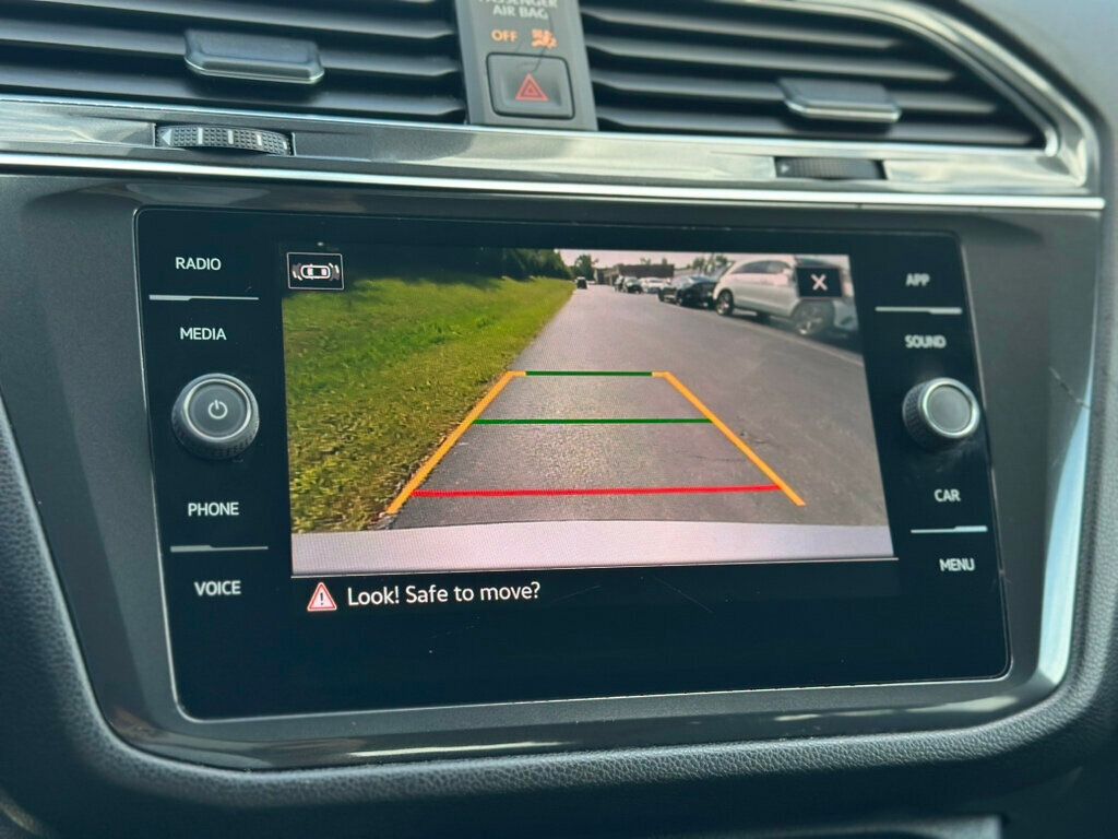 2024 Volkswagen Tiguan SE photo 28