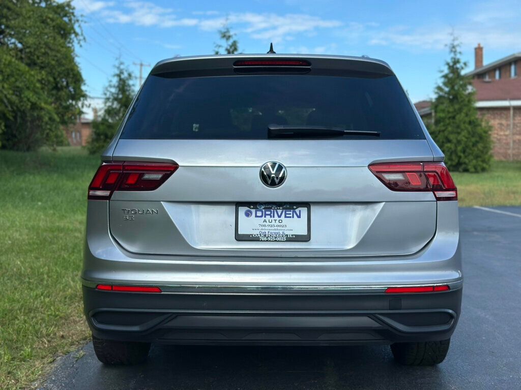 2024 Volkswagen Tiguan SE photo 2