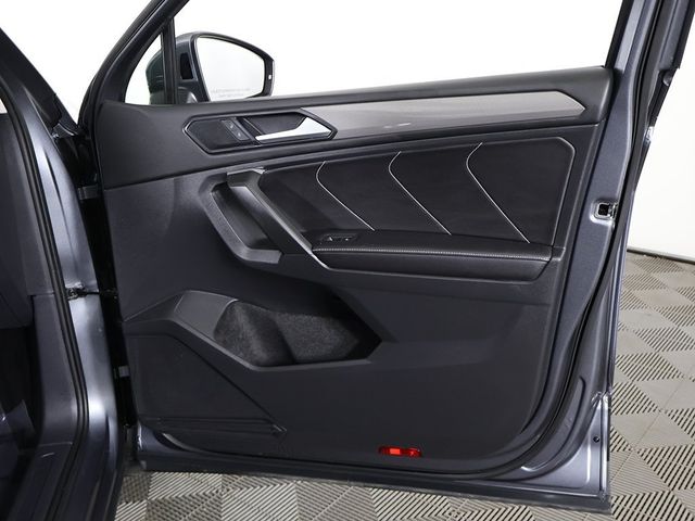 2024 Volkswagen Tiguan 2.0T SE FWD - 22943628 - 24