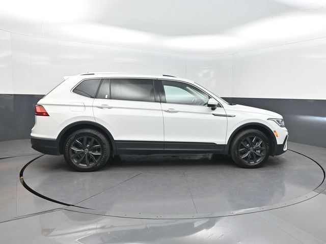 2024 Volkswagen Tiguan 2.0T SE FWD - 23057688 - 38
