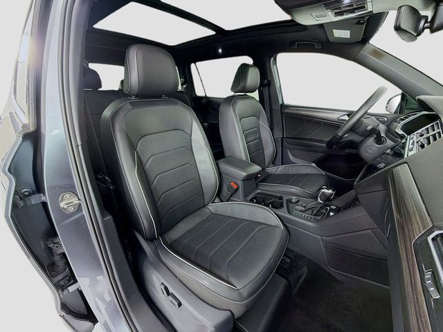 2024 Volkswagen Tiguan 2.0T SEL R-Line 4MOTION - 22951188 - 28