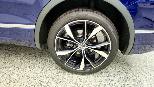 2024 Volkswagen Tiguan 2.0T SEL R-Line 4MOTION - 23011411 - 8