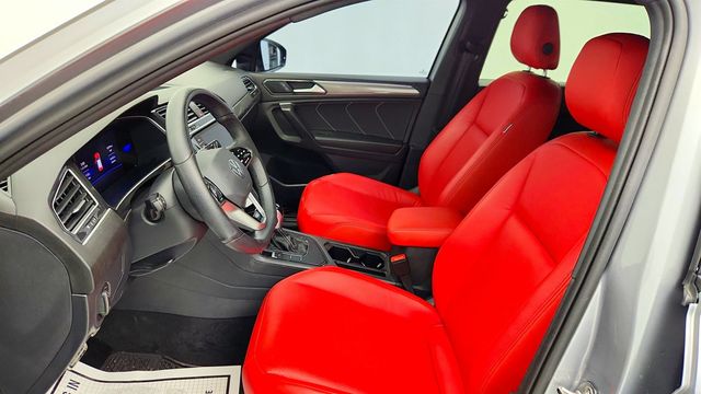 2024 Volkswagen Tiguan 2.0T SE R-Line Black - 22975403 - 17