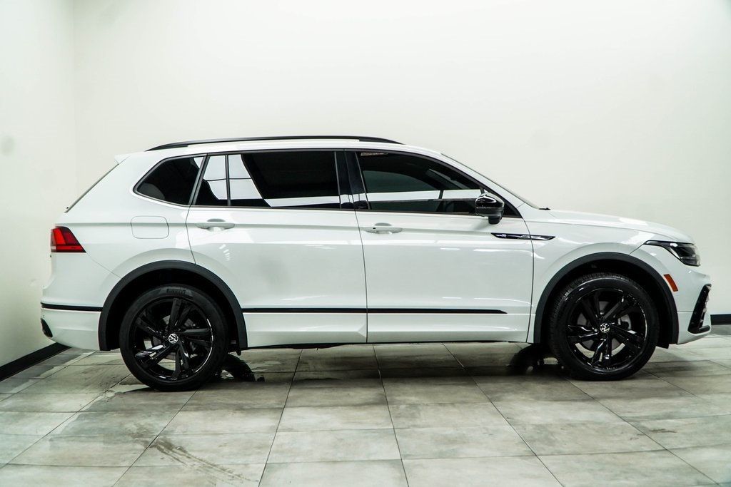 2024 Volkswagen Tiguan SE R-Line Black photo 10