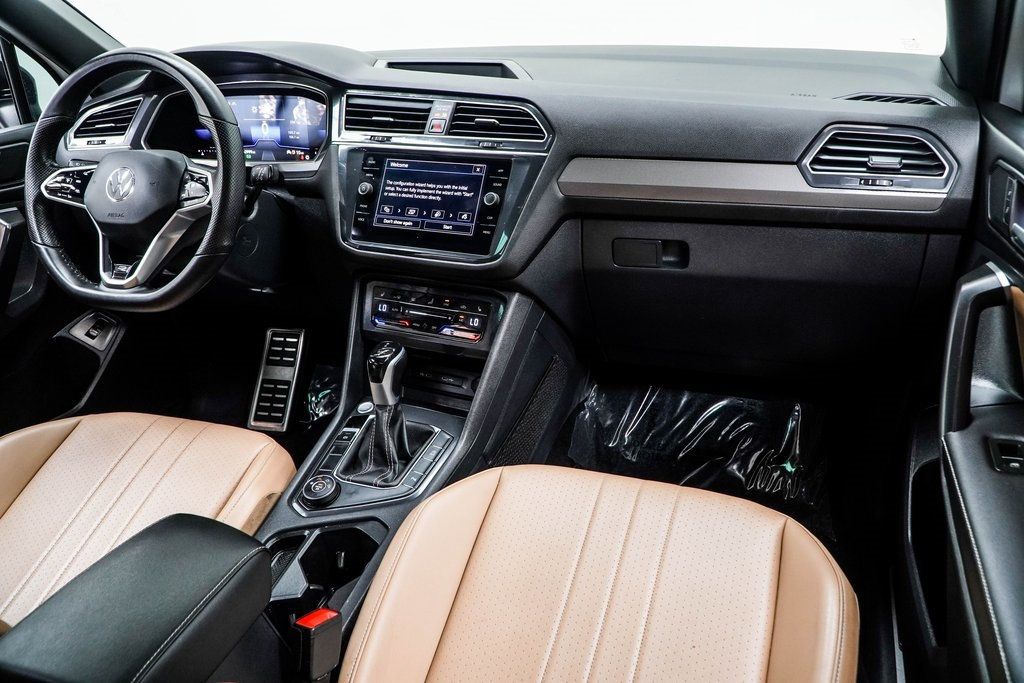 2024 Volkswagen Tiguan SE R-Line Black photo 16