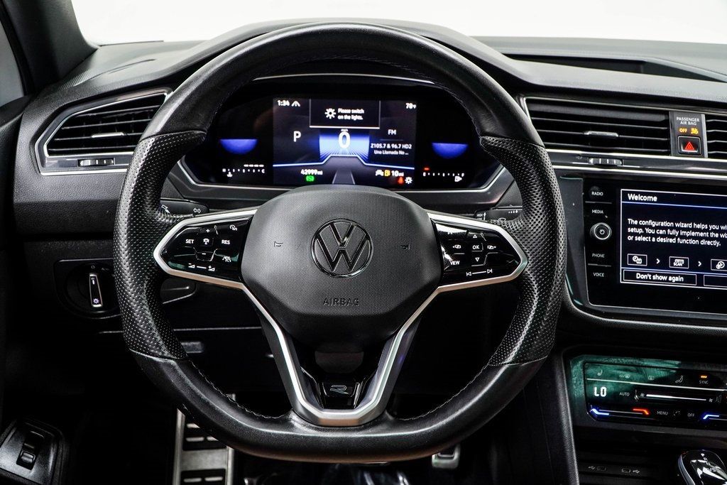 2024 Volkswagen Tiguan SE R-Line Black photo 17