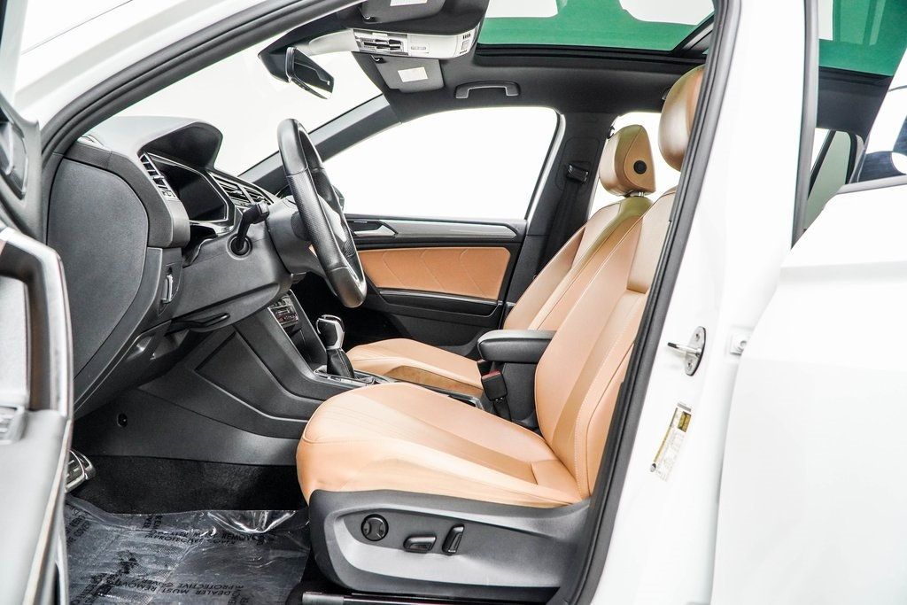 2024 Volkswagen Tiguan SE R-Line Black photo 36