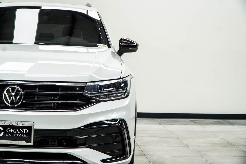 2024 Volkswagen Tiguan SE R-Line Black photo 4