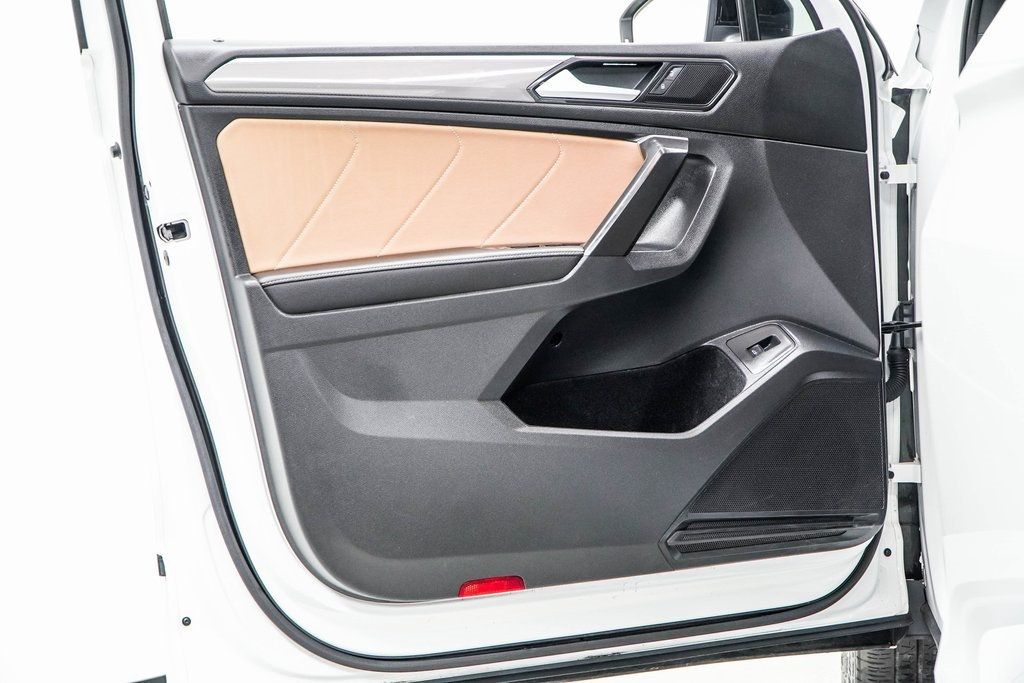 2024 Volkswagen Tiguan SE R-Line Black photo 39
