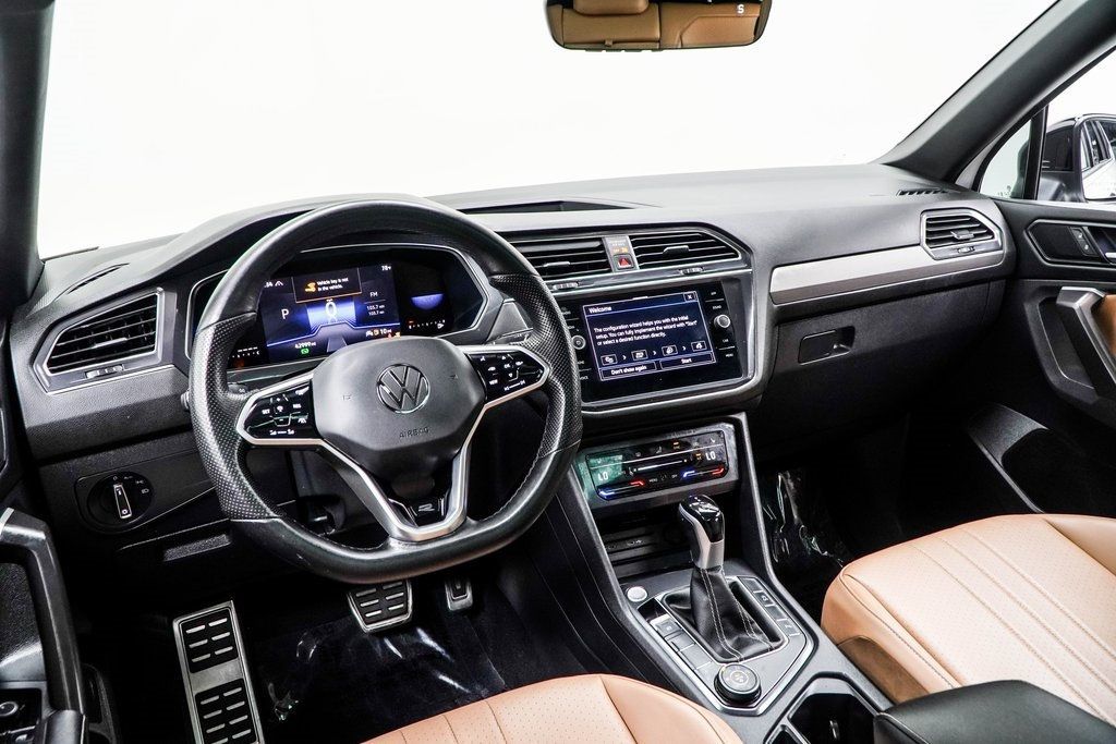 2024 Volkswagen Tiguan SE R-Line Black photo 5
