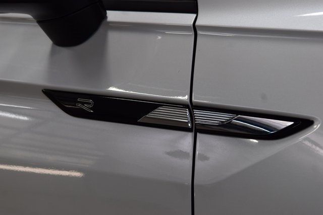 2024 Volkswagen Tiguan 2.0T SE R-Line Black 4MOTION - 22909353 - 15
