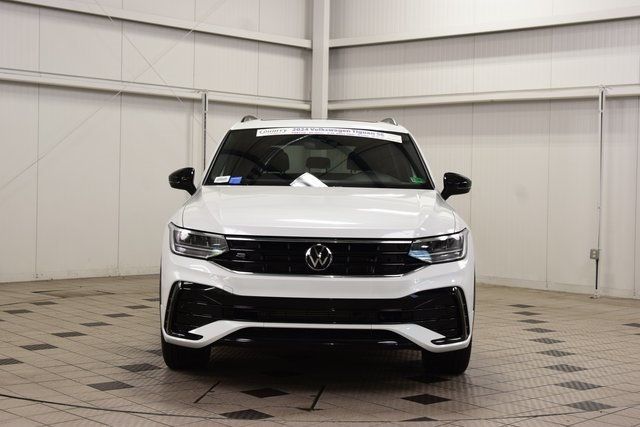 2024 Volkswagen Tiguan 2.0T SE R-Line Black 4MOTION - 22909353 - 1