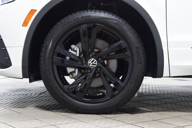 2024 Volkswagen Tiguan 2.0T SE R-Line Black 4MOTION - 22909353 - 26