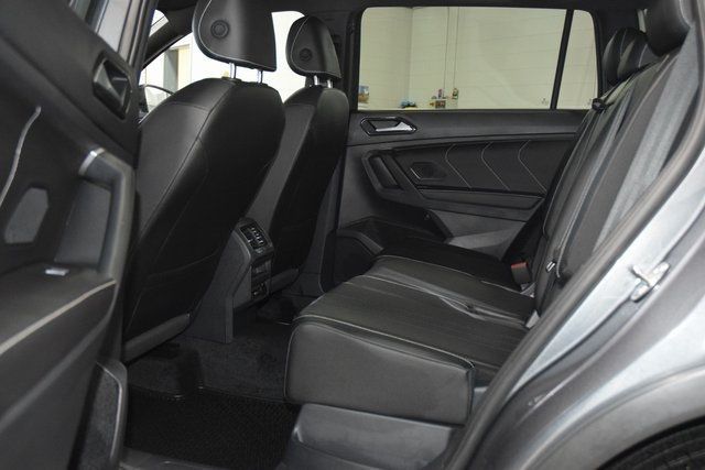 2024 Volkswagen Tiguan 2.0T SE R-Line Black 4MOTION - 22916712 - 45