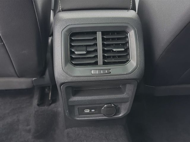 2024 Volkswagen Tiguan 2.0T SE R-Line Black 4MOTION - 22984352 - 25