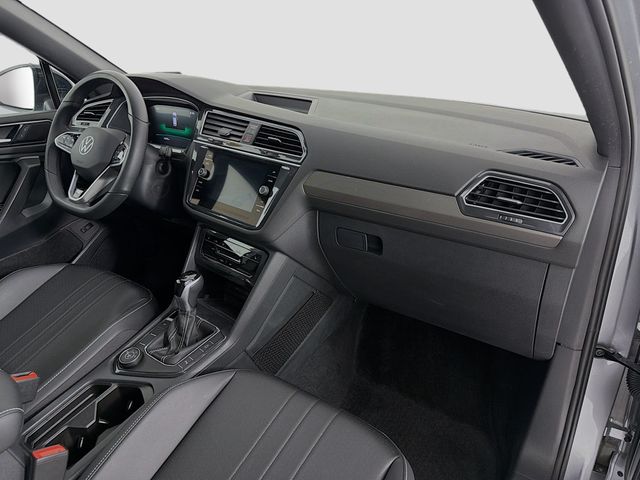2024 Volkswagen Tiguan 2.0T SE R-Line Black 4MOTION - 22984352 - 29