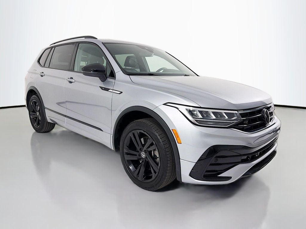 2024 Volkswagen Tiguan 2.0T SE R-Line Black 4MOTION - 23025812 | Video 1