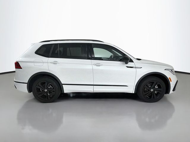 2024 Volkswagen Tiguan 2.0T SE R-Line Black 4MOTION - 23063746 - 7