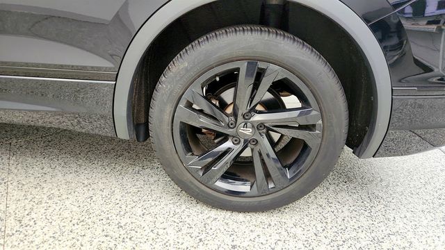 2024 Volkswagen Tiguan 2.0T SE R-Line Black 4MOTION - 23018404 - 8
