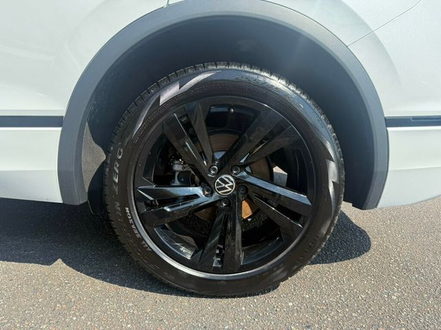 2024 Volkswagen Tiguan 2.0T SE R-Line Black FWD - 22917935 - 9