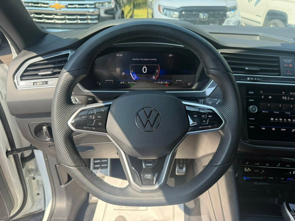 2024 Volkswagen Tiguan SE R-Line Black photo 4