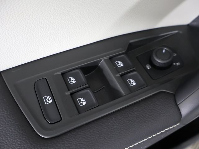 2024 Volkswagen Tiguan 2.0T S FWD - 22957734 - 38