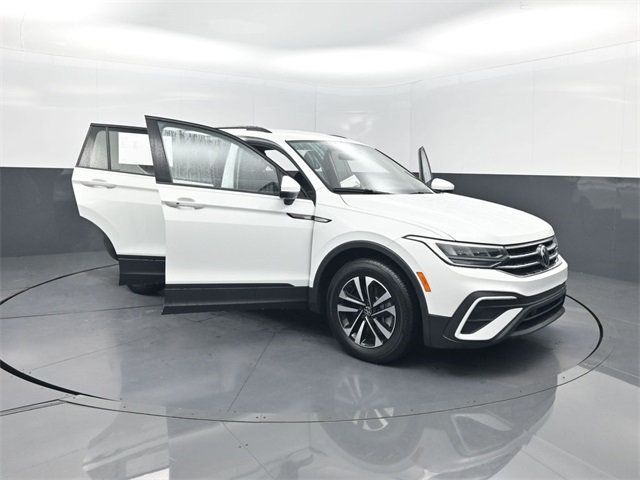 2024 Volkswagen Tiguan 2.0T S FWD - 22948356 - 39
