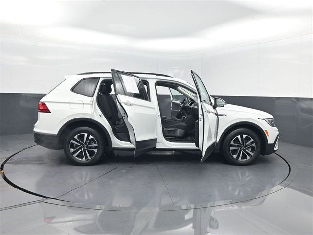 2024 Volkswagen Tiguan 2.0T S FWD - 22974146 - 38