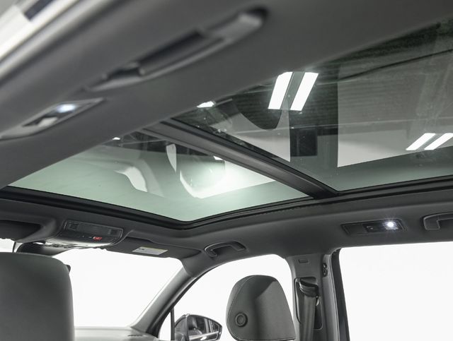 2024 Volkswagen Tiguan SE R-Line Black - 23085797 - 25