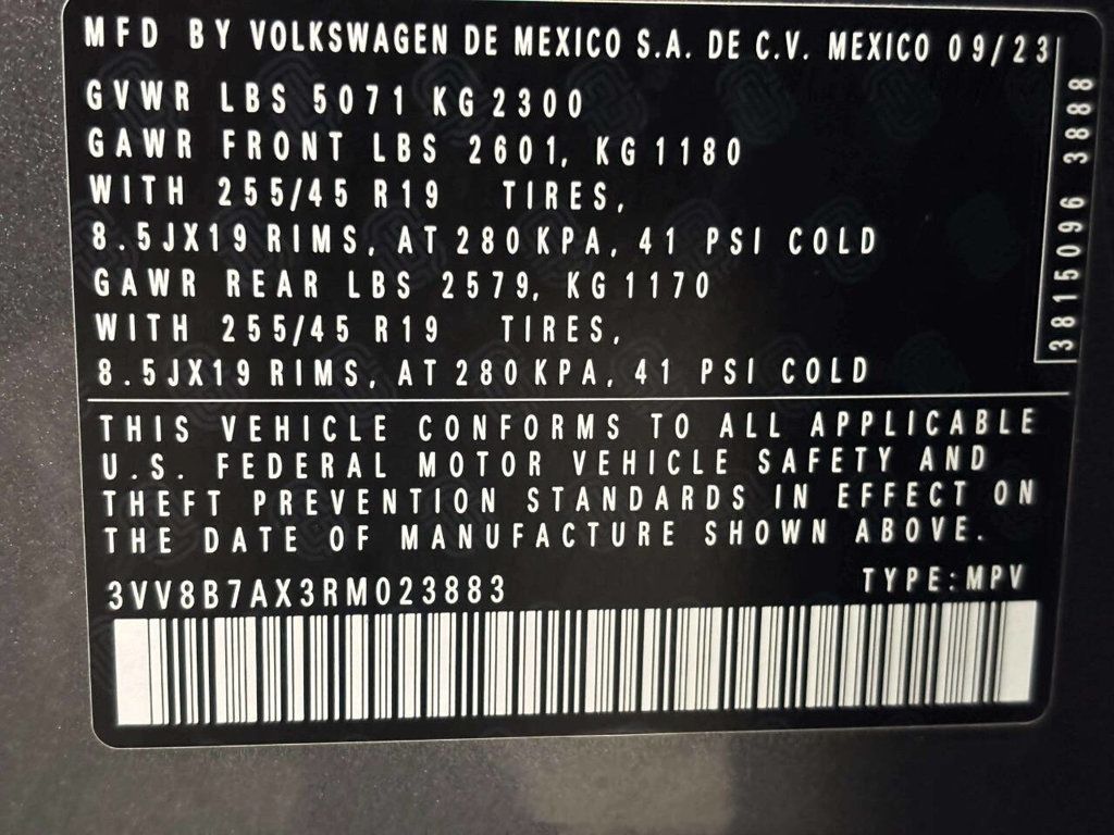 2024 Volkswagen Tiguan SE R Line Black 4Motion AWD 4dr SUV - 23036797 - 37