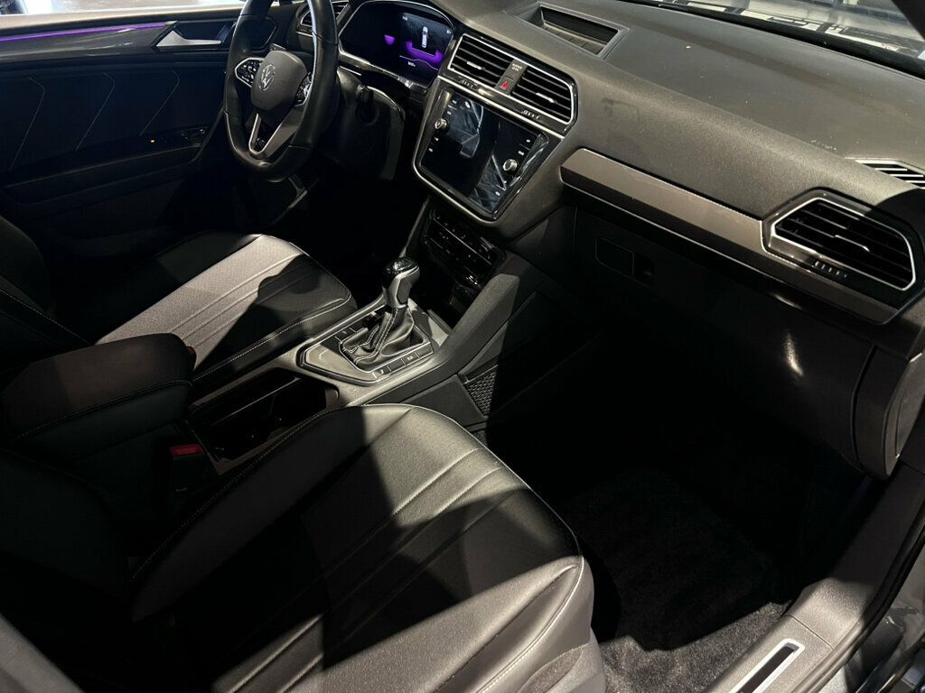 2024 Volkswagen Tiguan TravelAssist/HeatedFrontSeats/1st&2ndRowSunroof/AdaptiveCruise - 23068892 - 20