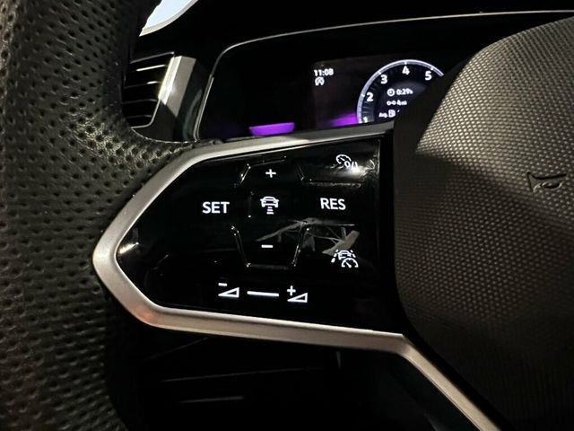 2024 Volkswagen Tiguan TravelAssist/HeatedFrontSeats/1st&2ndRowSunroof/AdaptiveCruise - 23068892 - 35