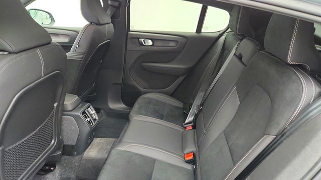 2024 Volvo C40 Recharge Pure Electric Twin AWD Ultimate (403-hp, 257 miles of range) - 22969075 - 17