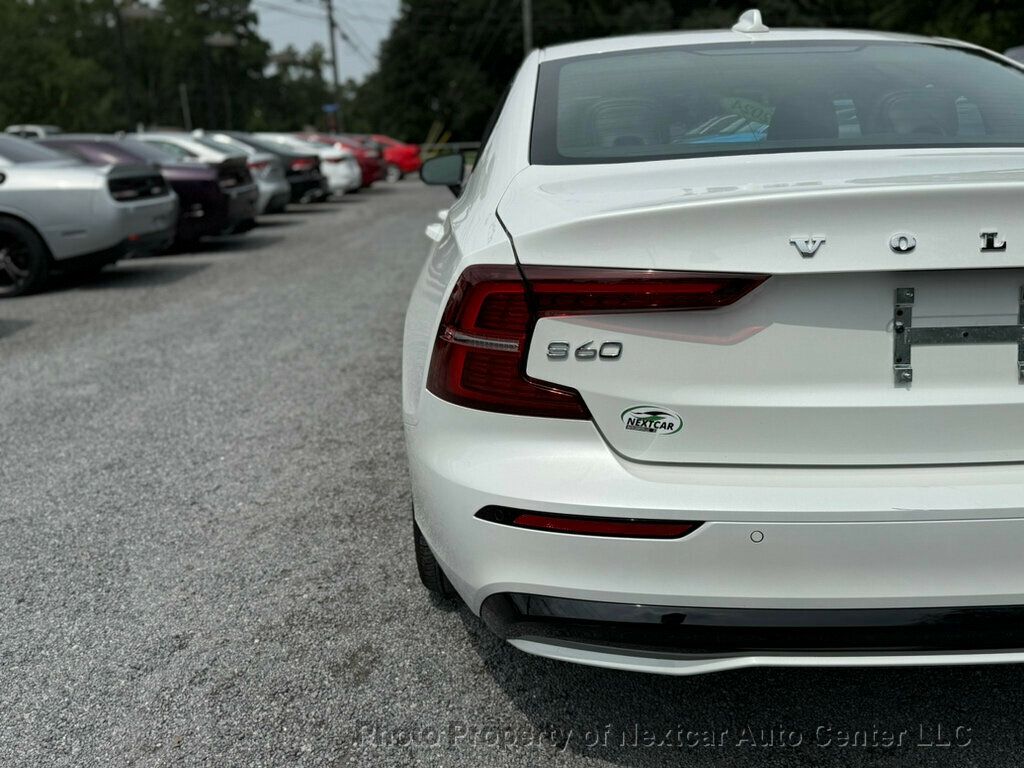 2024 Volvo S60 B5 AWD Core photo 11